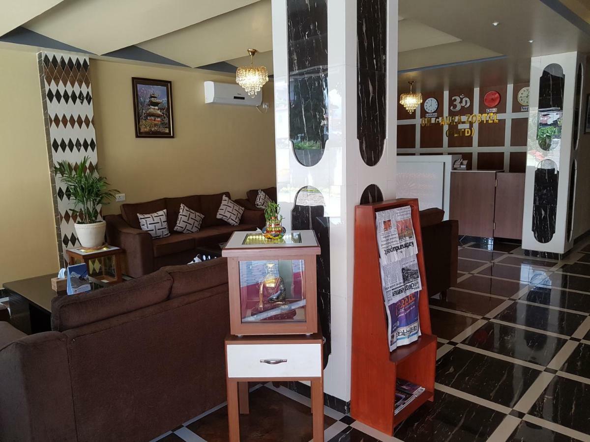 Om Gaura Hotel Pokhara Kültér fotó