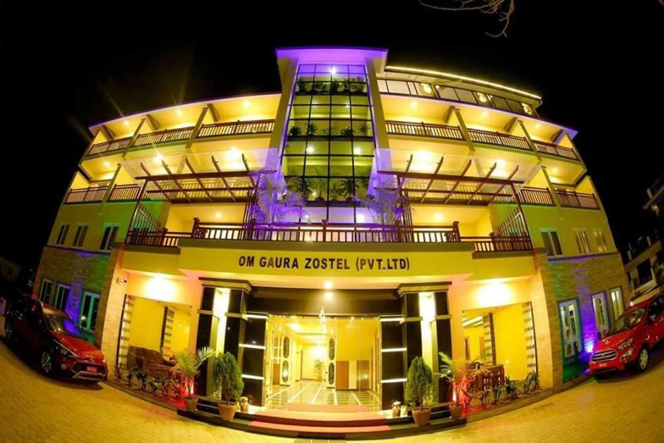 Om Gaura Hotel Pokhara Kültér fotó